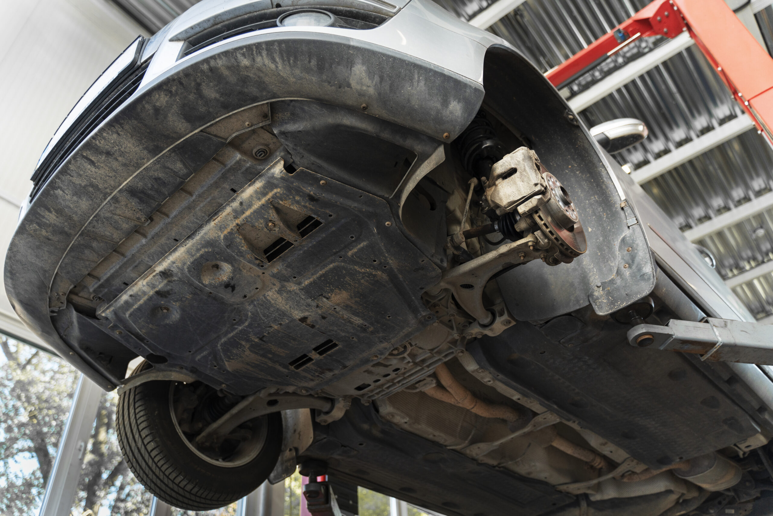 low-angle-workshop-repairing-service